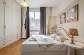 Aristocratic Elegant 2 BDRM spacious home TOP CENTER Sofia